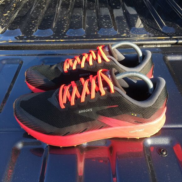 Brooks Catamount 2 Womens Running Shoes Black Trail Hiking  Sneakers Size 10.5B - Picture 3 of 11